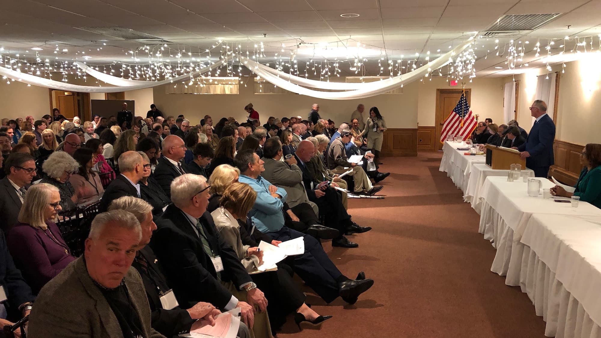 Where did members of the General Assembly land on the Rhode Island Democratic Party bylaws vote?