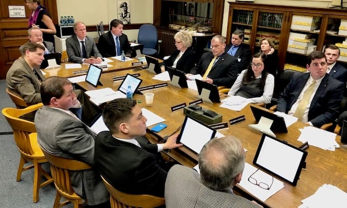 Full video: First meeting of the House Committee on Corporations