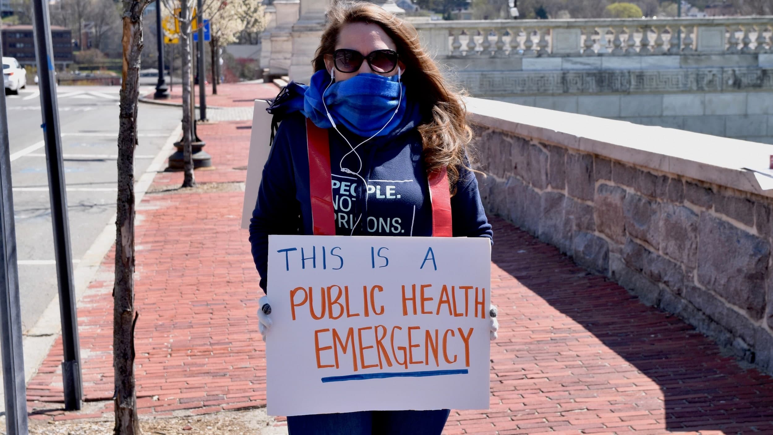 Advocates press Governor Raimondo to release more inmates from prison in response to pandemic