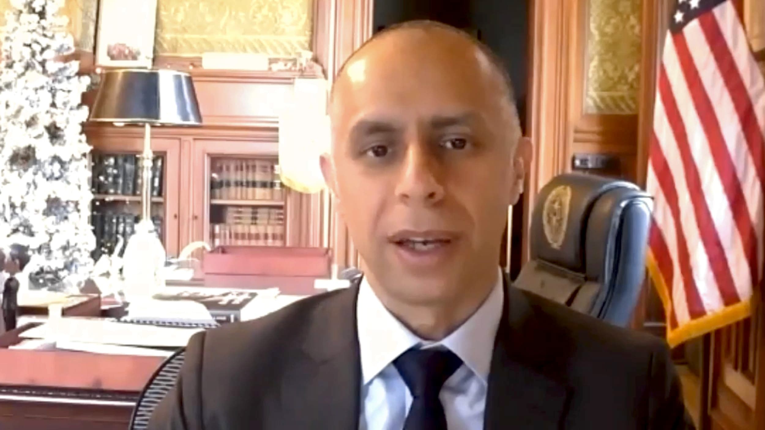 Mayor Elorza commits to universal basic income pilot program for Providence in 2021