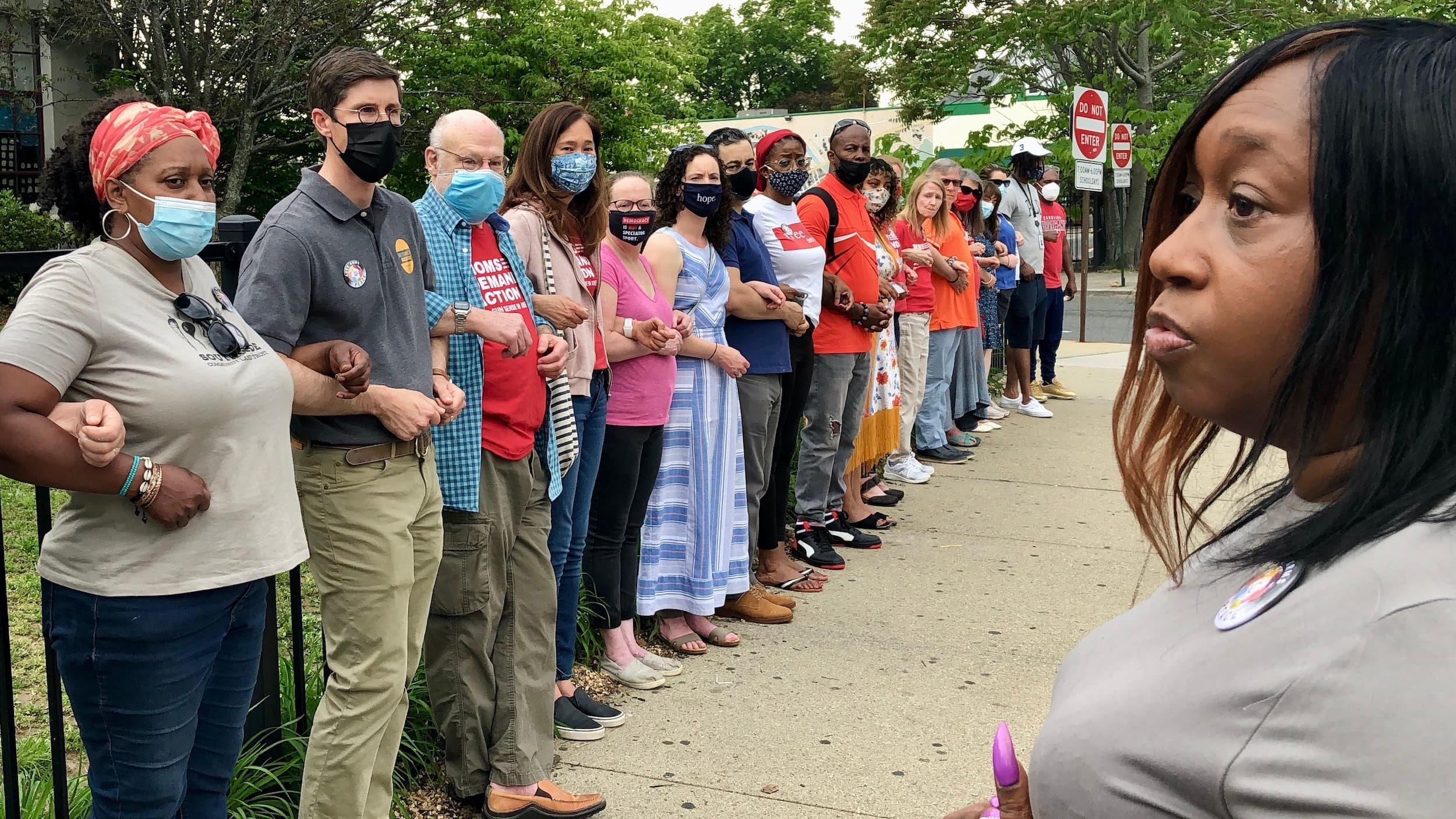 Locking Arms for Peace returns in response to recent gun violence