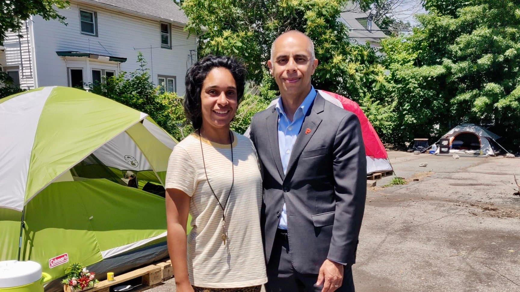 Mayor Elorza meets with unhoused encampment leaders