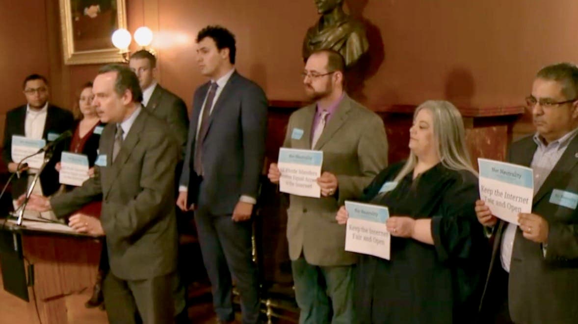 Rhode Island considers legislation to combat the loss of net neutrality