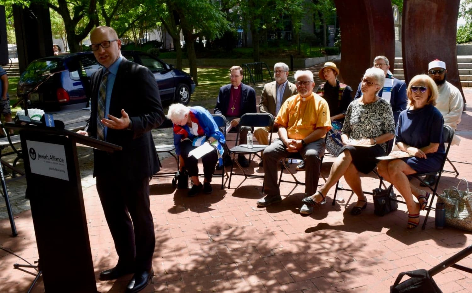 Rhode Island interfaith leaders decry separating families at the border