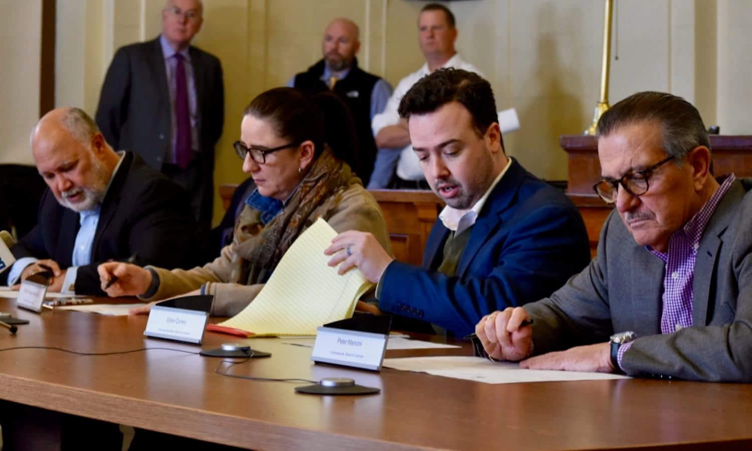 Over 200 jobs lost as Providence Board of Licenses votes to close Foxy Lady