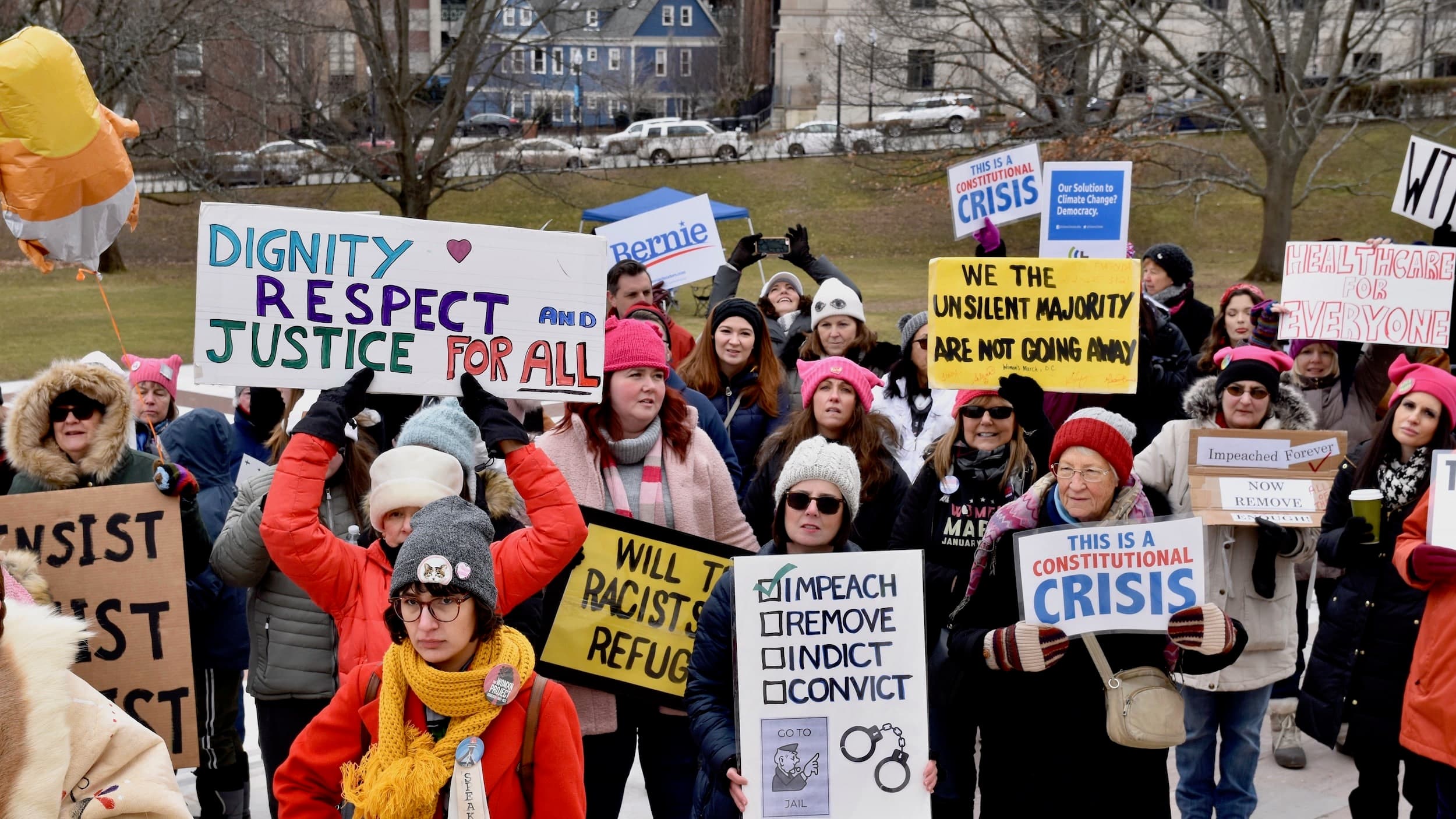 Women's Wave RI holds 4th annual event on the State House lawn