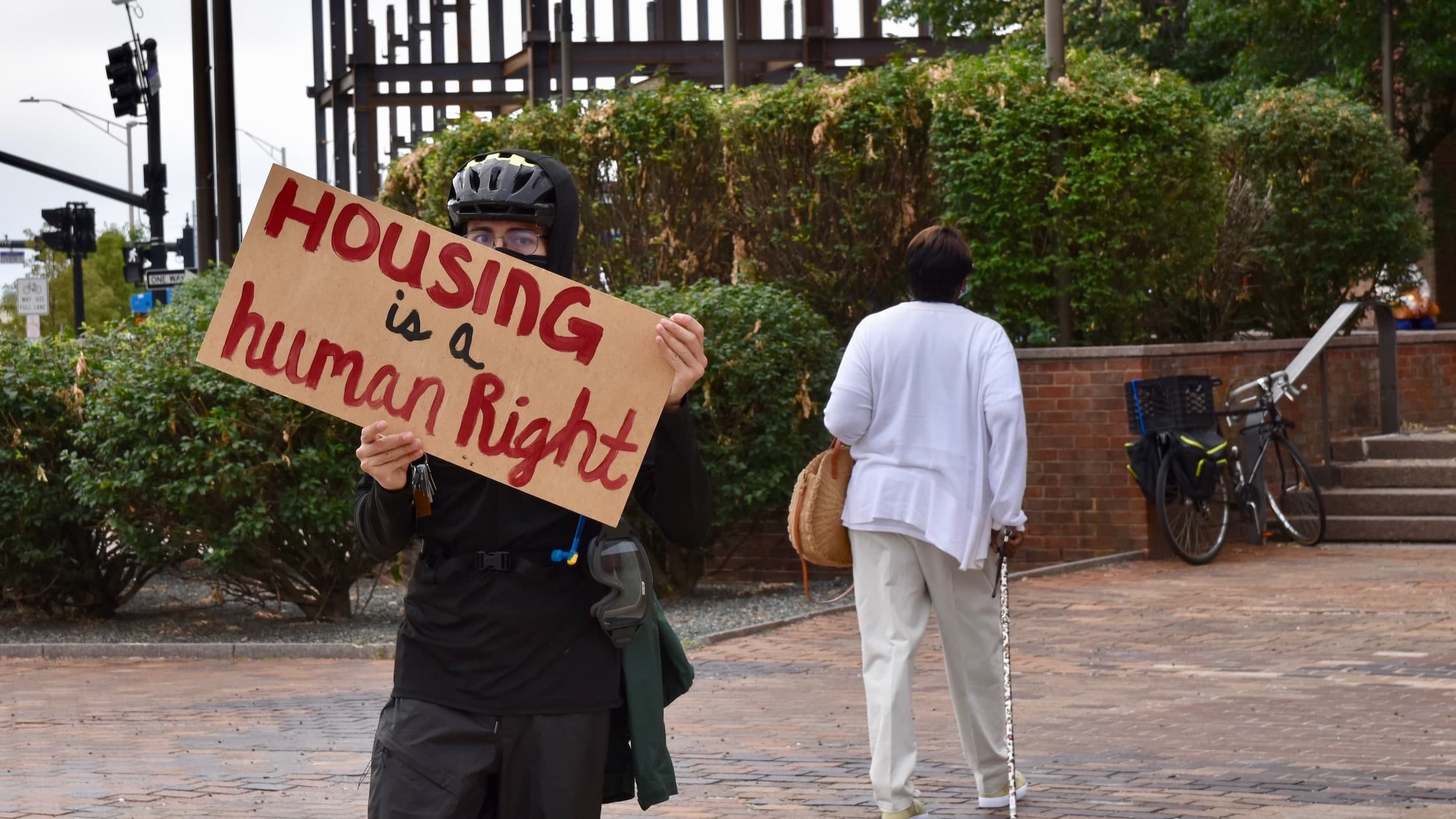 Tenant Network Rhode Island rallies for eviction moratorium