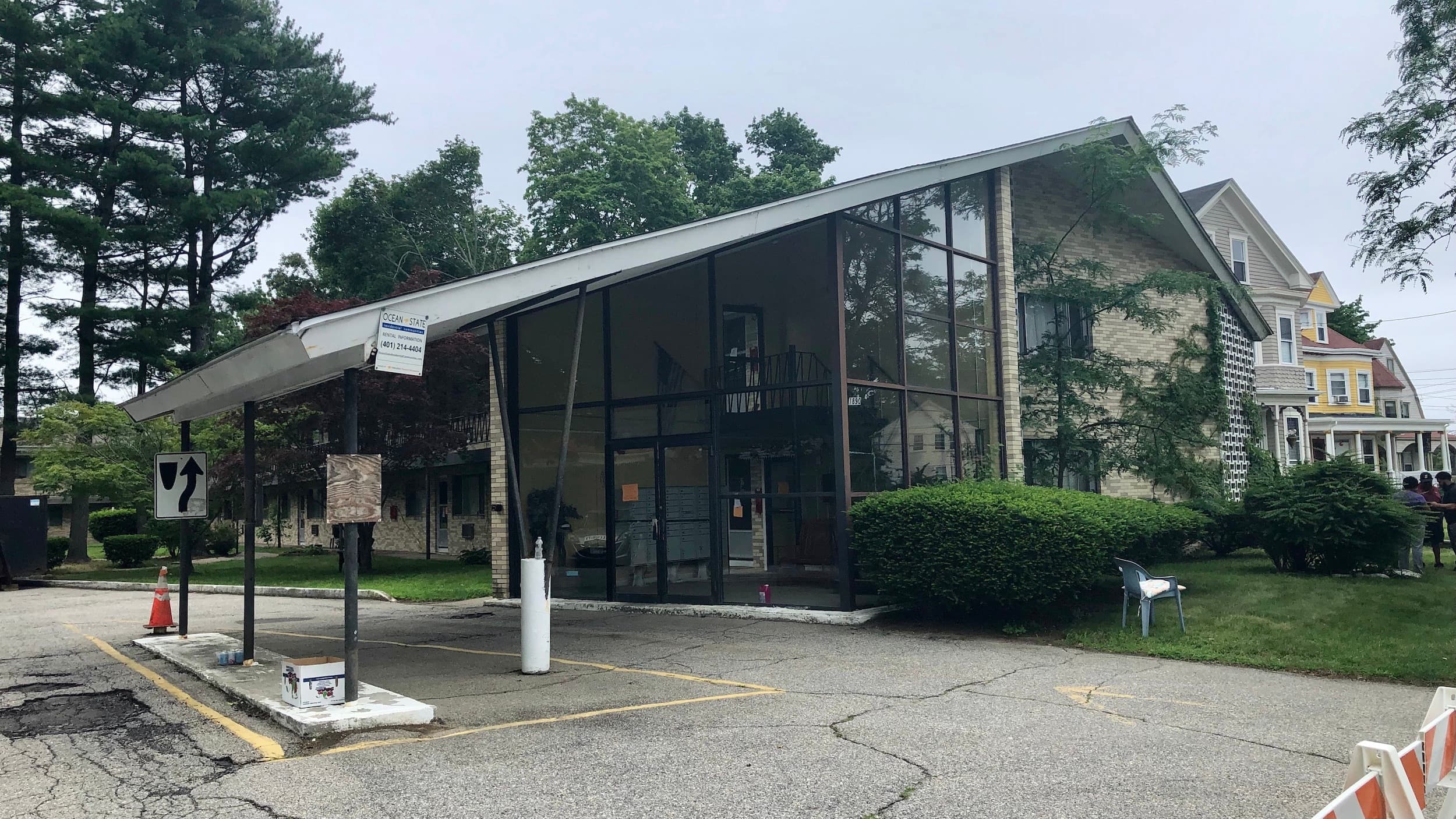 Some residents of condemned Cranston apartment complex have lost assistance
