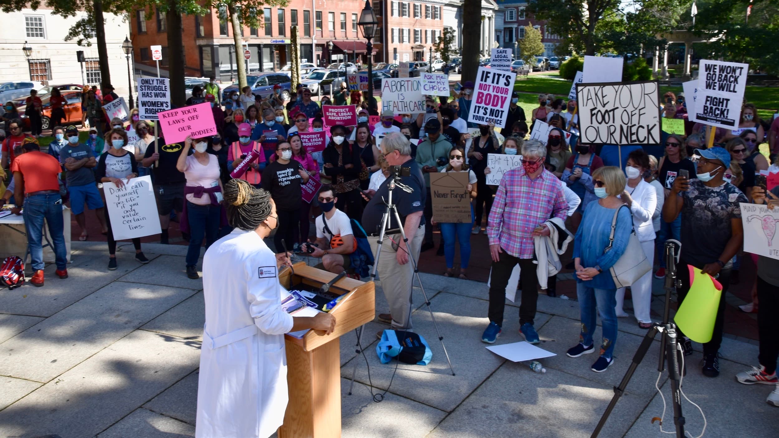 Video and photos from the Abortion Justice March and Rally