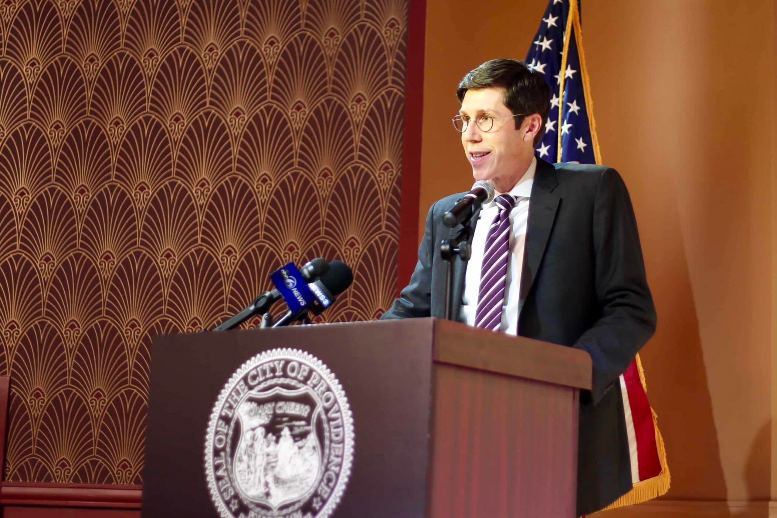 Brett Smiley begins first day as Providence Mayor with prayer breakfast