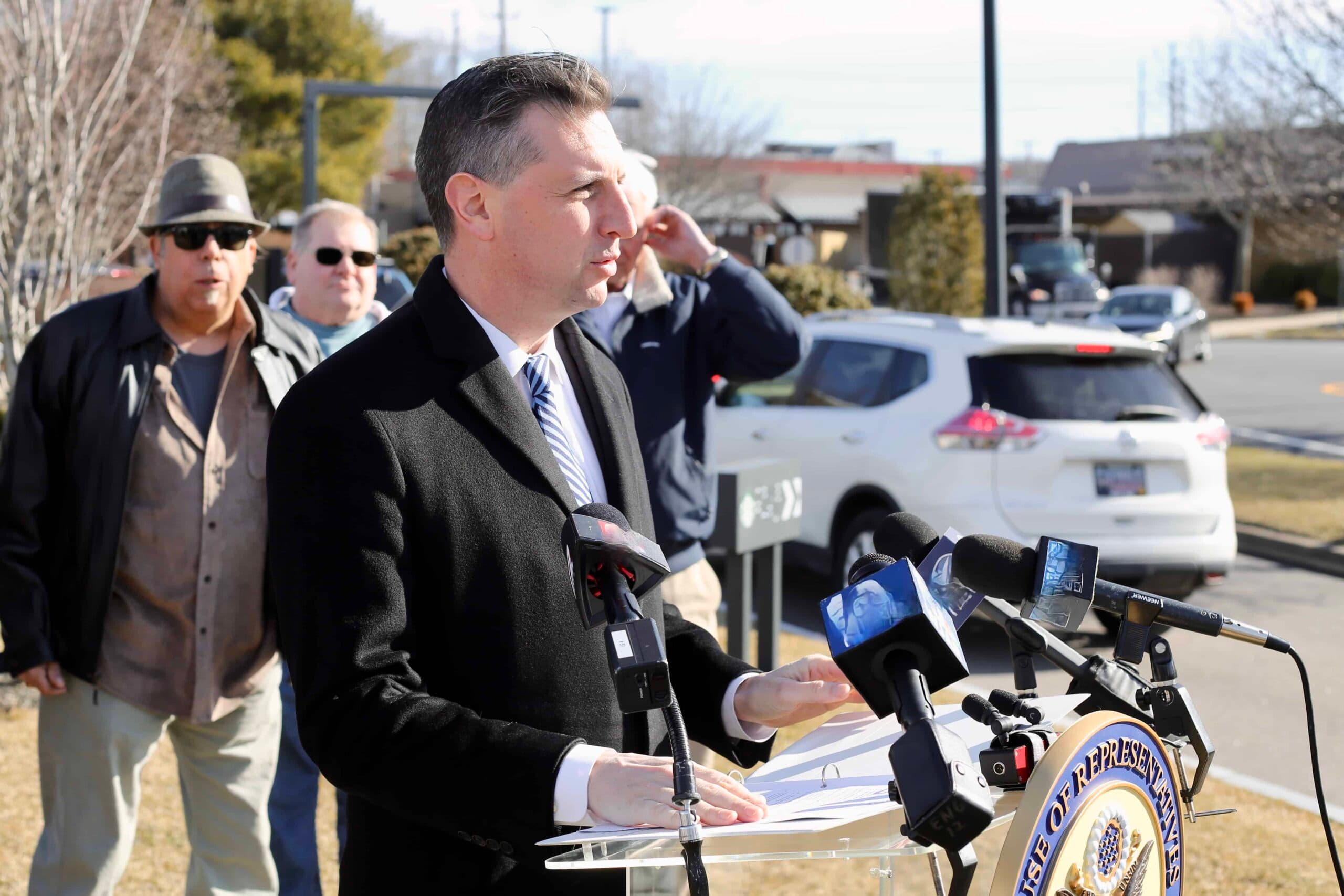 Rep. Magaziner promotes PRO Act, seeks to expand union membership nationwide