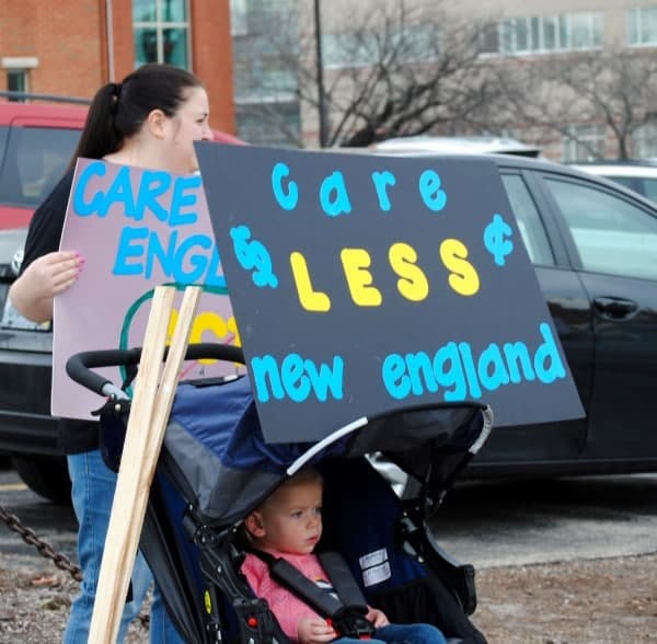 UNAP files lawsuit to preserve healthcare services and jobs at Memorial Hospital