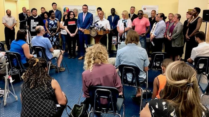 Providence Mayor Elorza orders Providence Police to not cooperate with federal immigration authorities